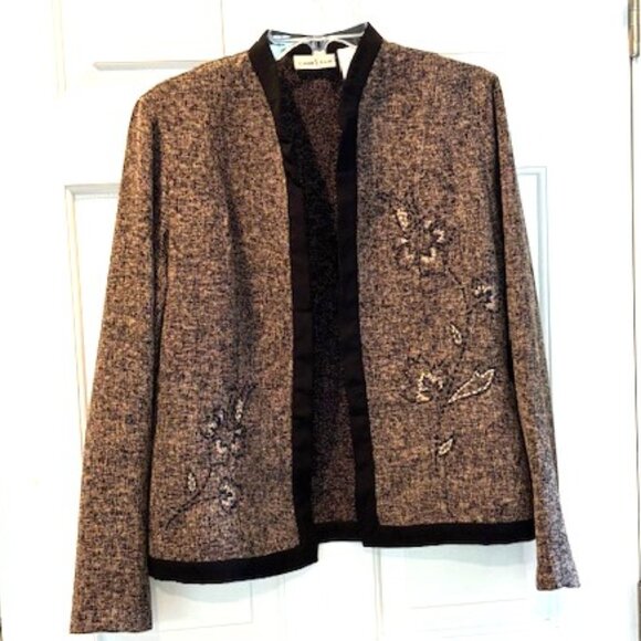 Studio/Ease Women's Suit - Picture 1 of 7